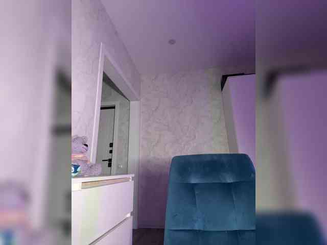 B_A_B_Y___111 webcam