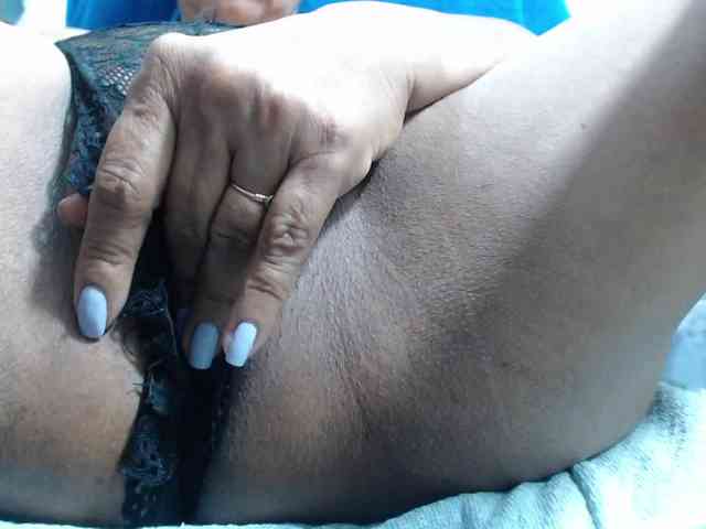 sarah-hot webcam