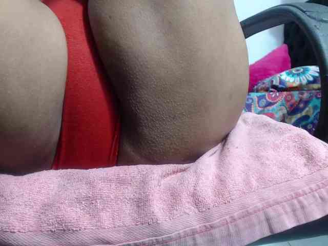 sarah-hot webcam