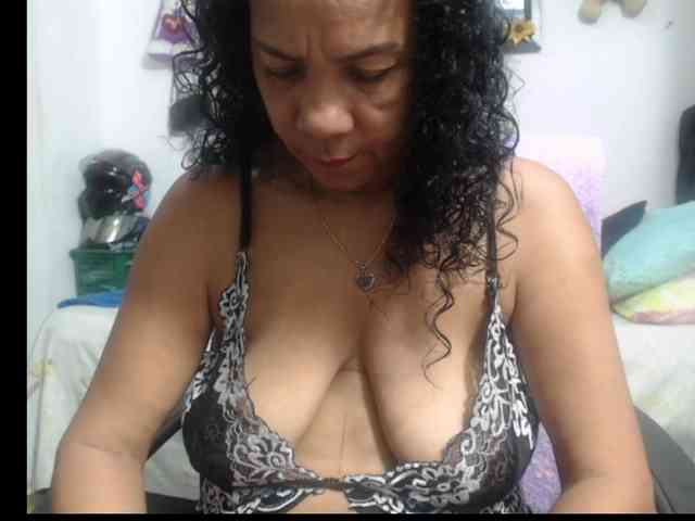 sarah-hot webcam