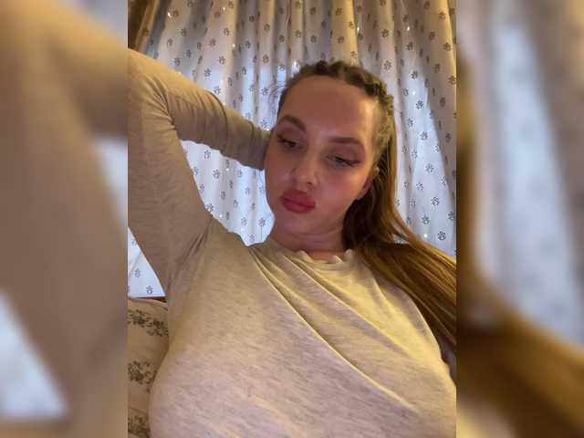 Natalymoodhot's BongaCams show and profile