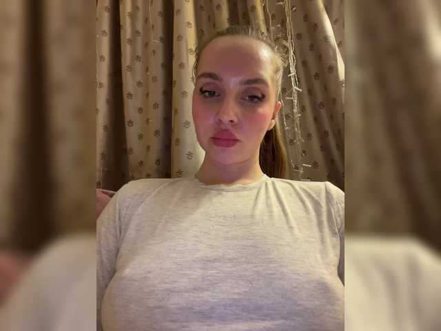 Natalymoodhot live cam