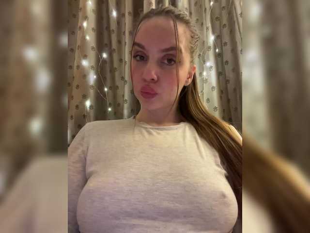 Natalymoodhot's BongaCams show and profile