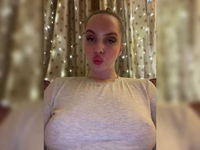 Natalymoodhot's BongaCams show and profile