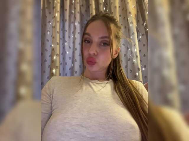 Natalymoodhot's BongaCams show and profile