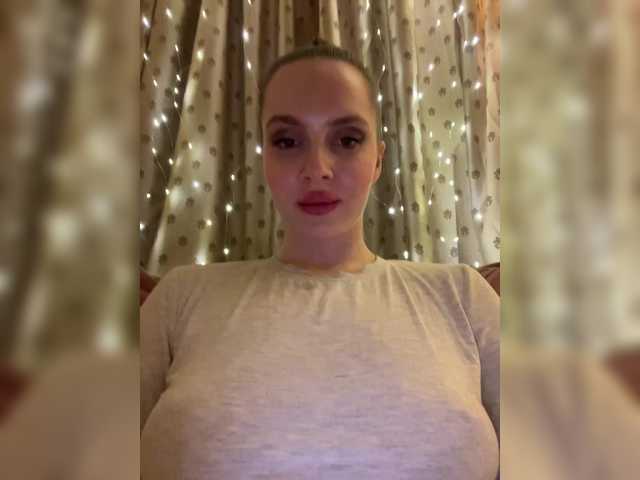 модель Natalymoodhot