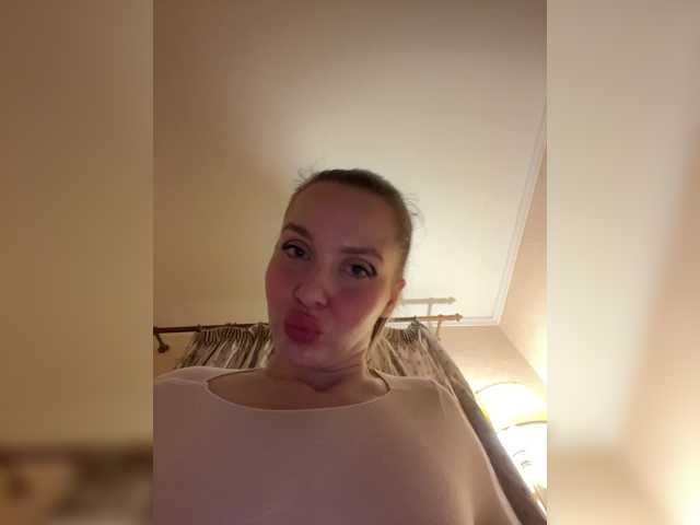  Natalymoodhot chat room