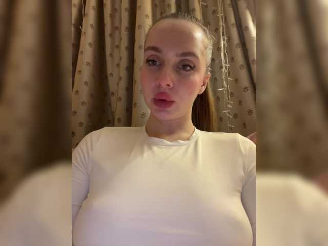 Natalymoodhot's BongaCams show and profile