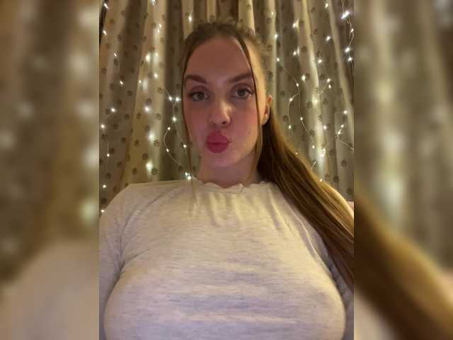 Natalymoodhot's BongaCams show and profile