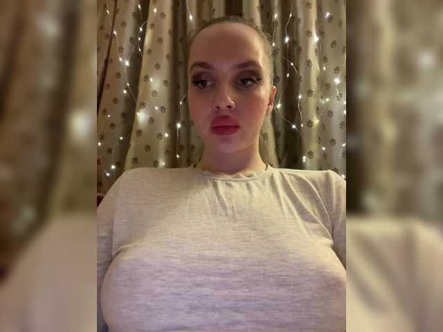 Natalymoodhot's BongaCams show and profile