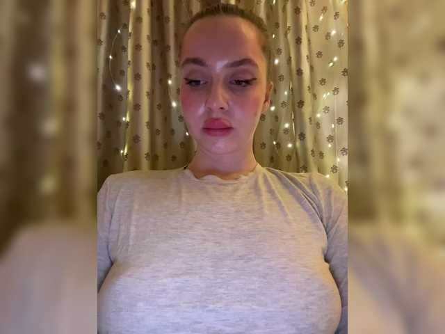 Natalymoodhot's BongaCams show and profile