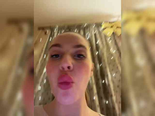 Natalymoodhot Live Webcam on BongaCams