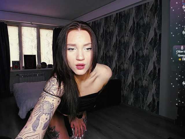 sweetiekittie's BongaCams show and profile