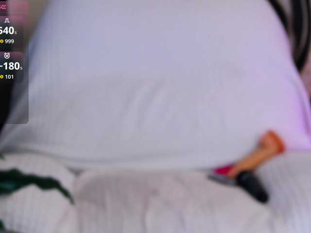 Blueberry111's BongaCams show and profile