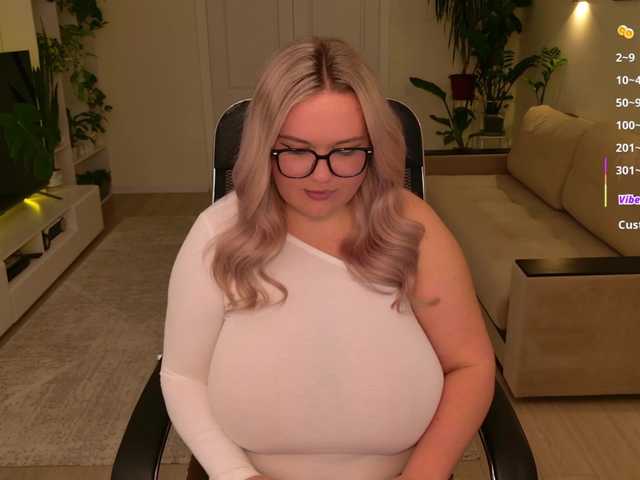 Angel-A's BongaCams show and profile