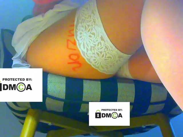 FeminaF's BongaCams show and profile