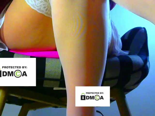 FeminaF's BongaCams show and profile