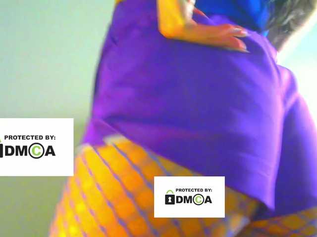 FeminaF's BongaCams show and profile