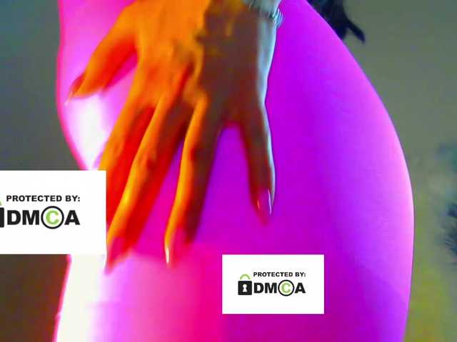 FeminaF's BongaCams show and profile