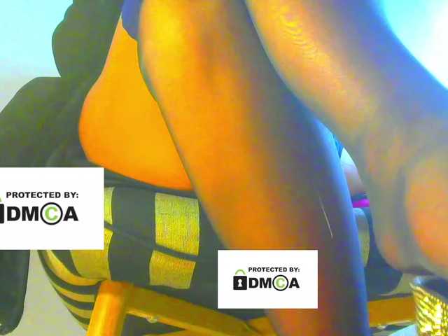 FeminaF's BongaCams show and profile