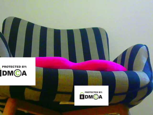 FeminaF's BongaCams show and profile