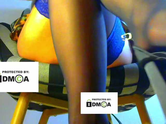 FeminaF's BongaCams show and profile