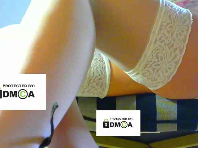 FeminaF webcam