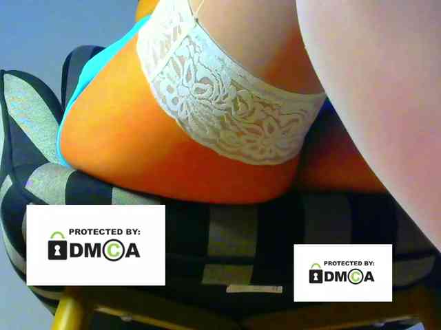 FeminaF webcam