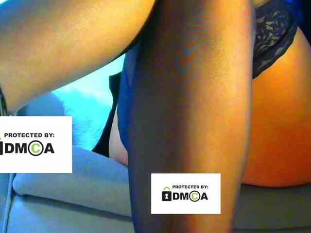 FeminaF webcam