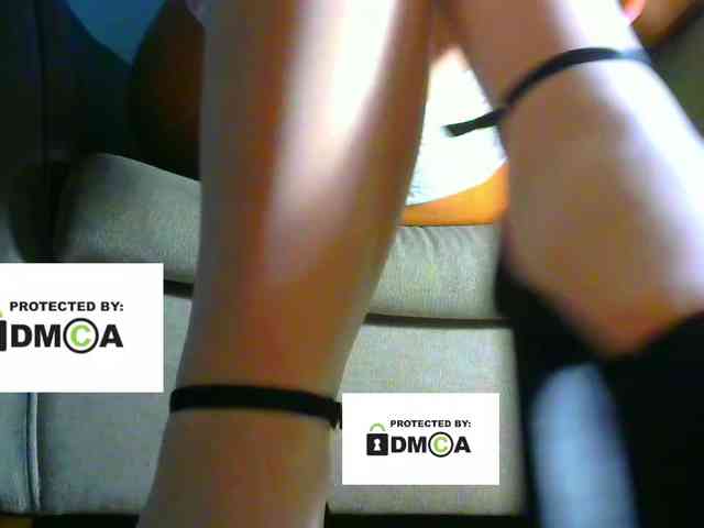 FeminaF webcam
