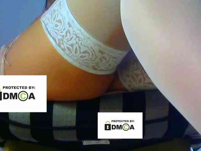 FeminaF webcam