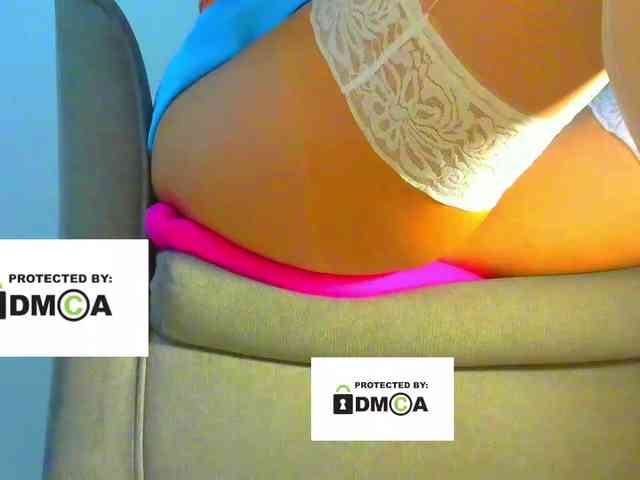 FeminaF webcam