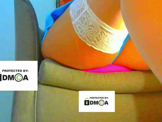 FeminaF webcam