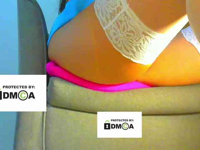 FeminaF webcam