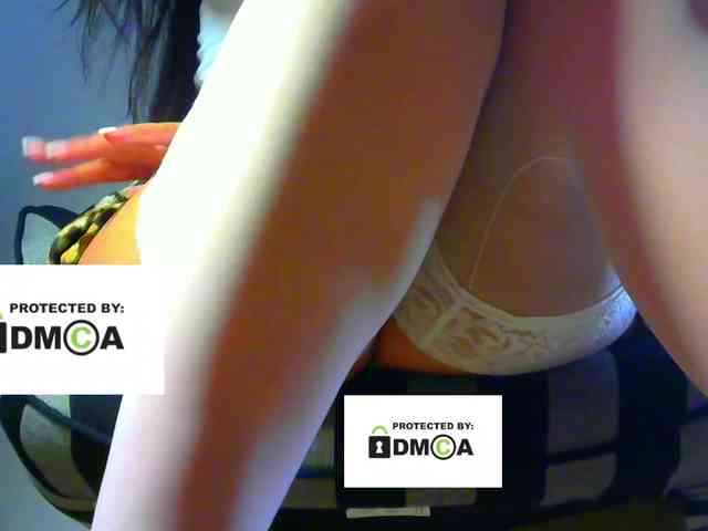 FeminaF webcam