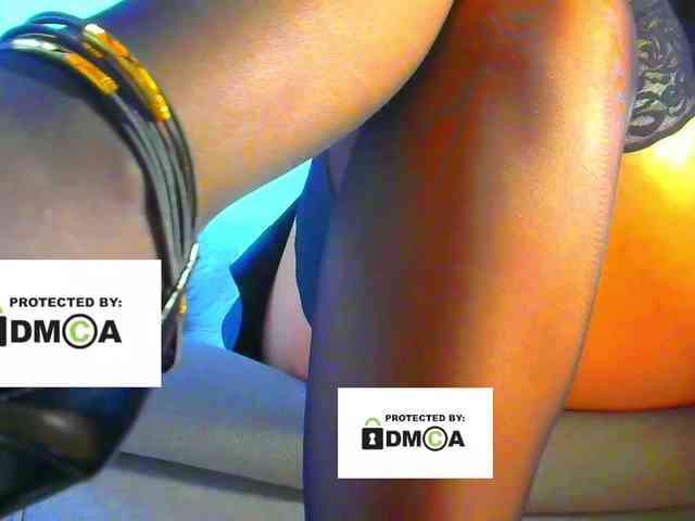 FeminaF webcam