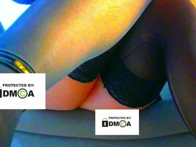 FeminaF webcam