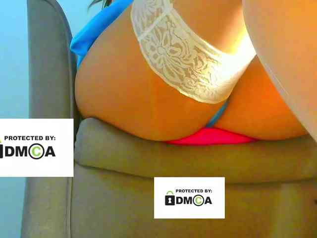 FeminaF webcam