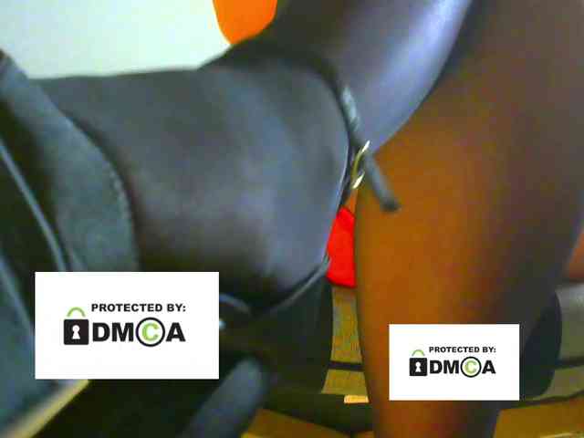 FeminaF webcam