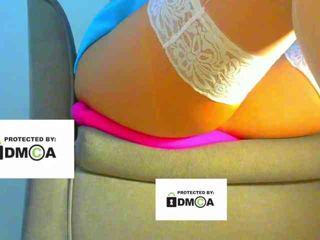 FeminaF webcam