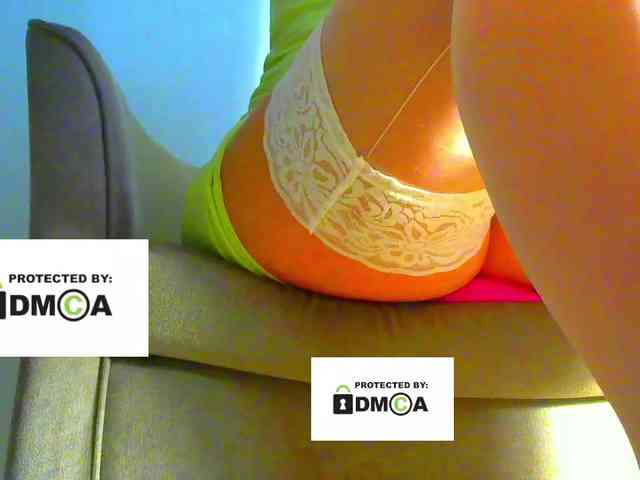 FeminaF webcam