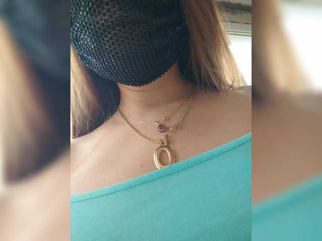 LolaTorr's BongaCams show and profile