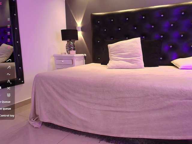 ArannaMartine's BongaCams show and profile