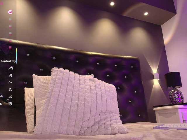 ArannaMartine's BongaCams show and profile