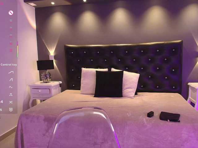 ArannaMartine's BongaCams show and profile