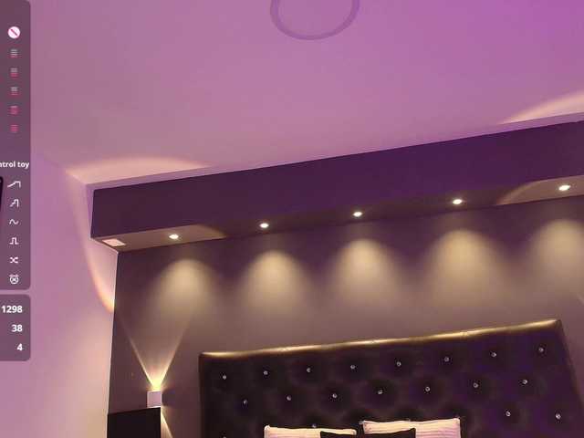 ArannaMartine's BongaCams show and profile