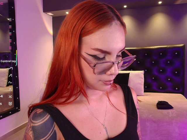 ArannaMartine's BongaCams show and profile