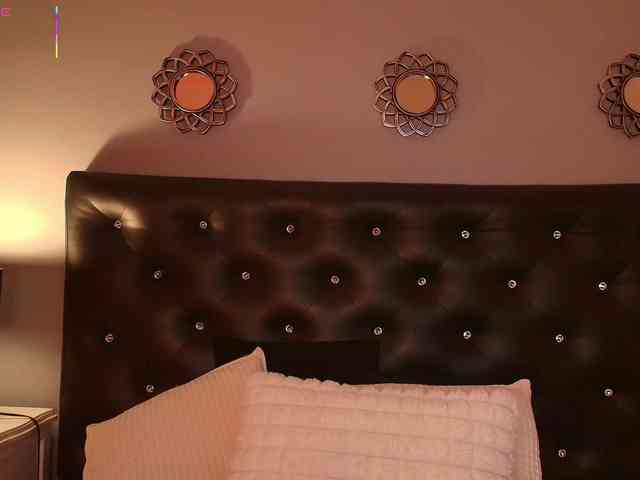 live web cam online ArannaMartine