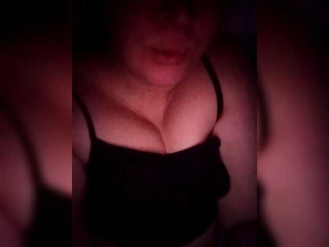 Mia883's BongaCams show and profile