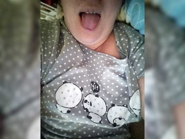 Mia883's BongaCams show and profile